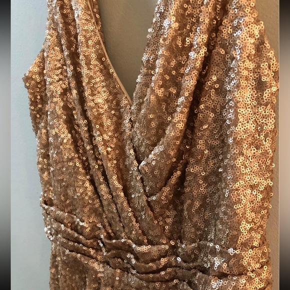 Gold sequin dress - Picture 4 of 7